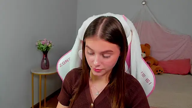 EricaFoxes webcam