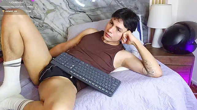 Samu__Hott21 webcam