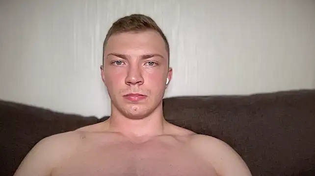 iron__chap webcam
