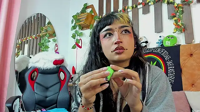 MeowMota_ webcam