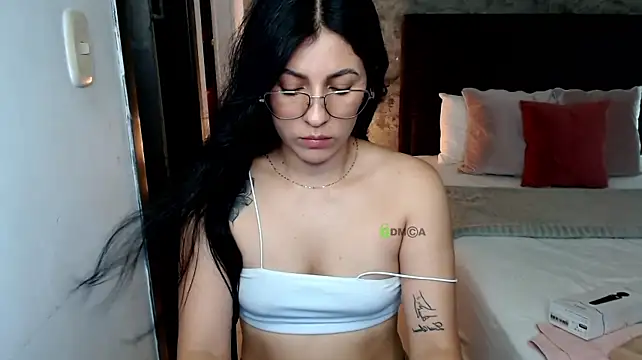 isa_cruzx webcam