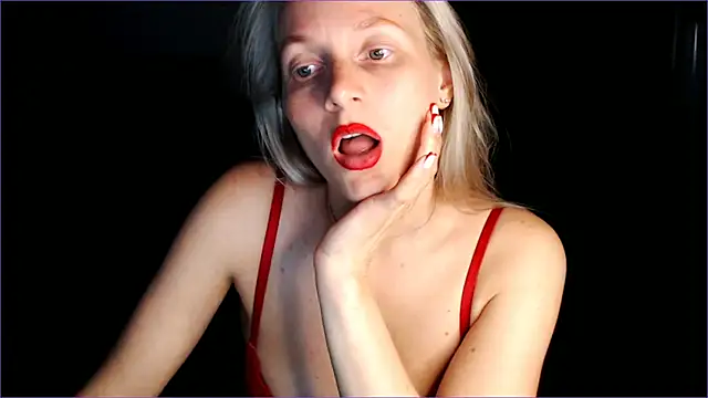 Shantidol live cam on StripChat