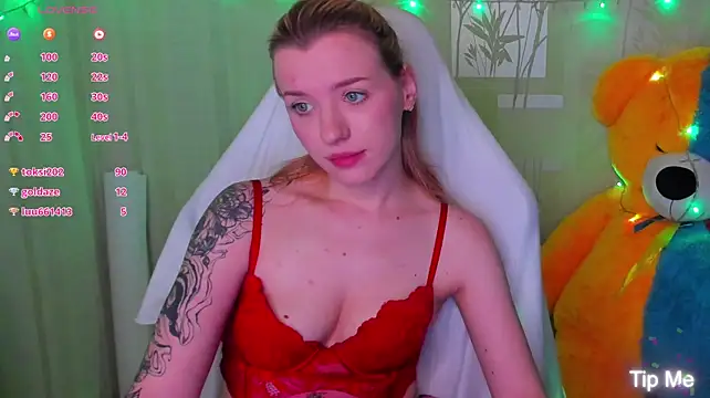 MeganNewCat webcam