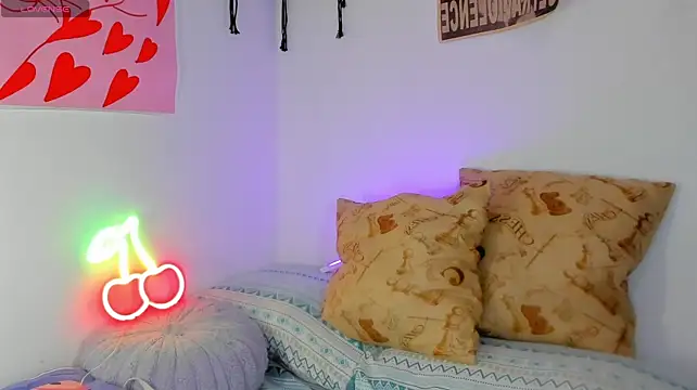 MarieTaylor_ webcam