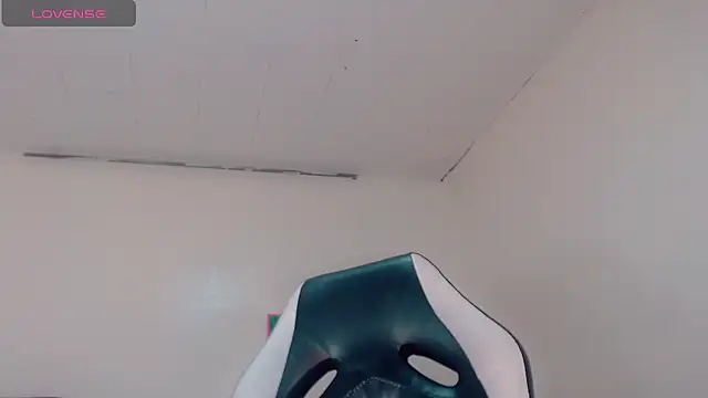 Oriana_braom webcam