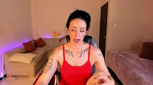 Kristen_Garner webcam