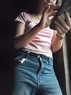 Heryy_xx live cam on StripChat