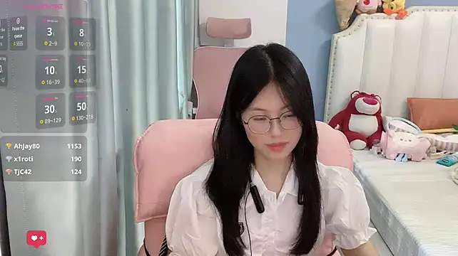 Luna-666 webcam
