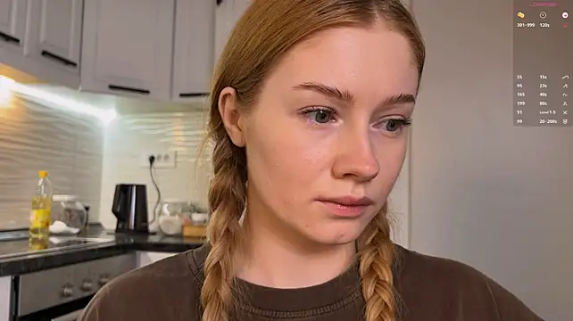 doomsdaybaby (F young) - play with pussy