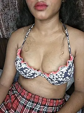 Akni_ live cam on StripChat