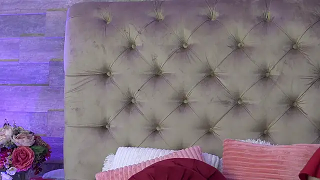 AvaCherry webcam