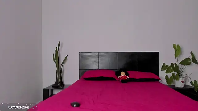 sarahredi webcam