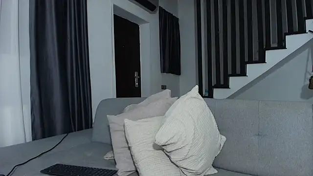 Gabrielaaxxx webcam