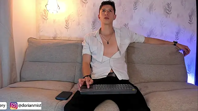 Dorianmistery2322_ webcam