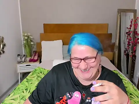 Sugarmommy_69X webcam