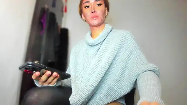 MistressNextDoor_ webcam