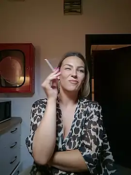 AvaCherry webcam