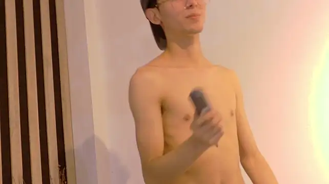 Twink_Sebas7 webcam
