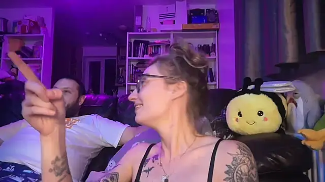 harleyblair (Ask my age) - take my clothes off