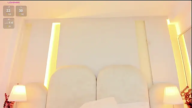 SalomeeBell webcam