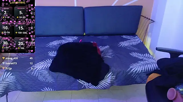 Roxanne_vale webcam