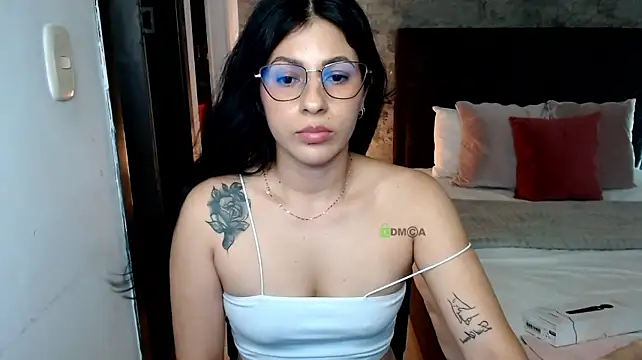 isa_cruzx webcam