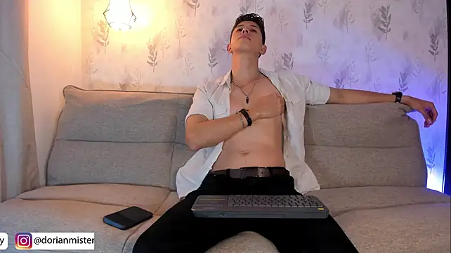 Dorianmistery2322_ webcam