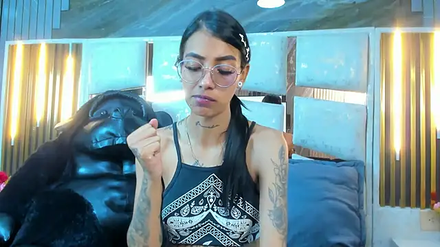 KarlaSlutSkinny__ webcam