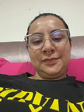 Abril_Luv webcam