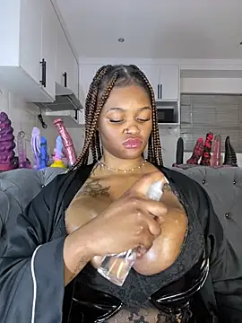 yatted_missy (F young) - Squirt using horse dildo
