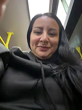 Abril_Luv webcam