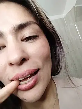 Ivonne_pier_x webcam