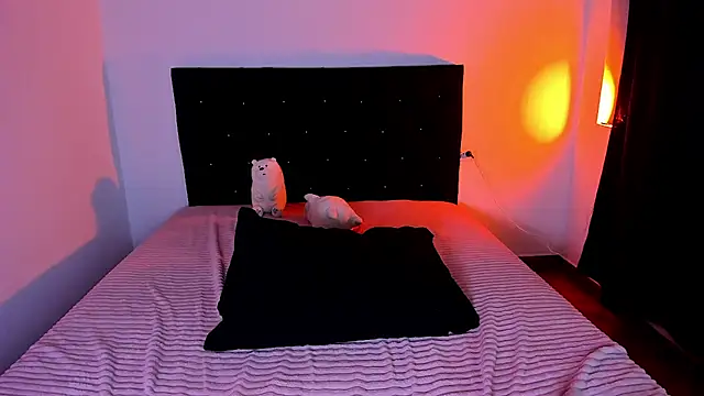 HayleyRoss_ webcam