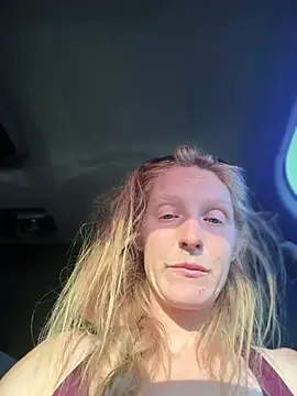 GoldenFlameGoddess webcam