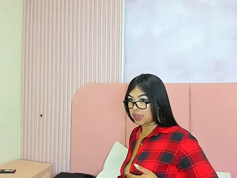 Ashly_Aura webcam