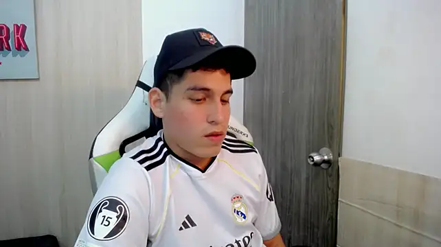 luxury_group webcam