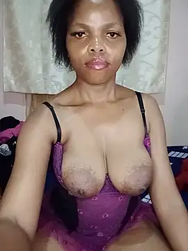 sexySmall52993 webcam