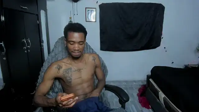 Kofi_exotic_2 webcam