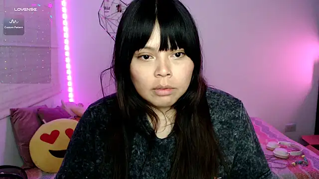 EllieMoonX webcam