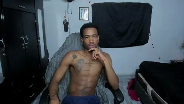 Kofi_exotic_2 webcam