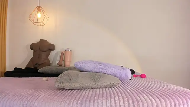 AriaBelle webcam