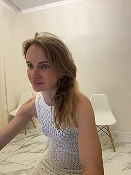 AinyrVixxen webcam