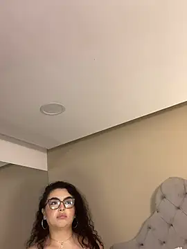 AlmaraRouge webcam