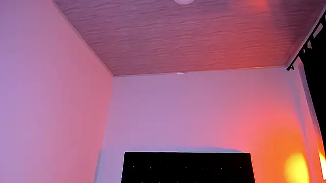 HayleyRoss_ webcam
