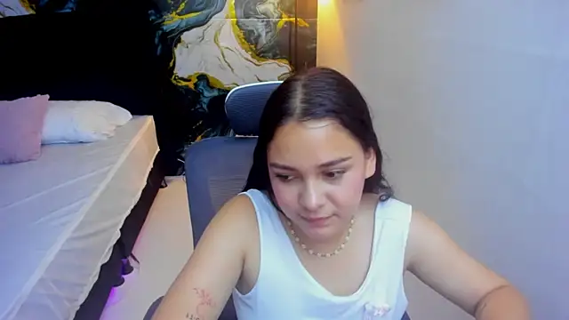 Littlee_Noemi webcam