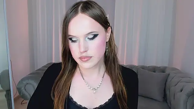 EffieMinki webcam