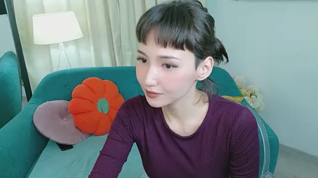 GentleMusee live cam on StripChat