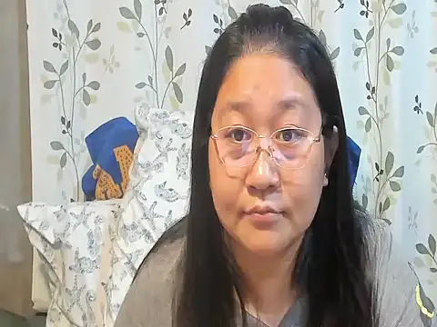 CHUBBY_ANGEL09 live cam on StripChat