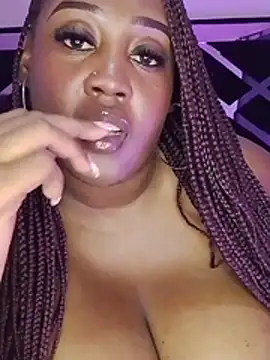 ShaniaBrownn webcam