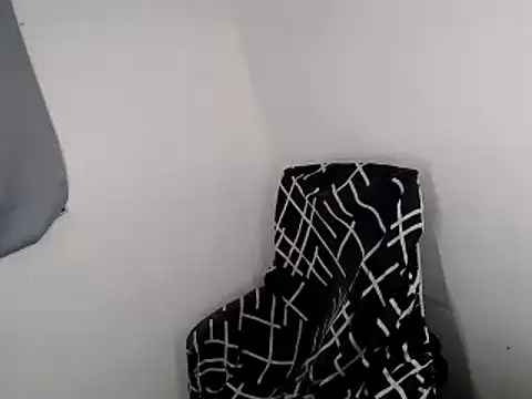 miss_satisfaction webcam